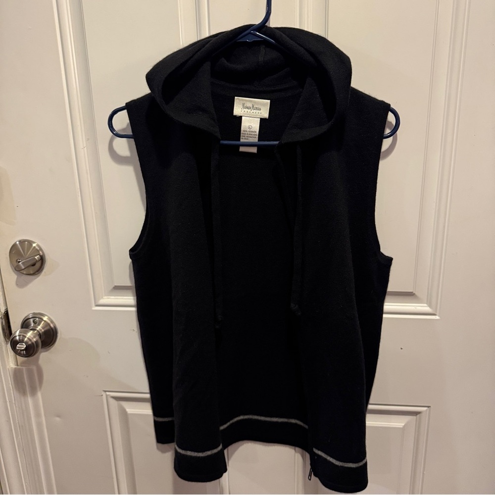 RARE Neiman Marcus Cashmere Black Hooded Zippered Vest 100% Cashmere Size L - Picture 4 of 11